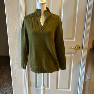 Cold water creek olive green sweater
